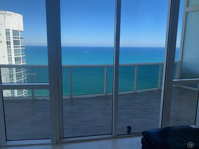 Квартира в аренду номер4203 - фото 5987842