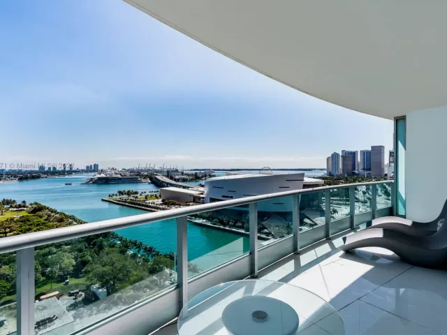 Квартира в аренду номер2006 - фото 2206707