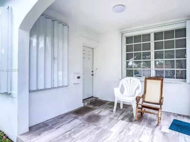 Продажа дома по адресу 535 W 51st St - фото 5058911
