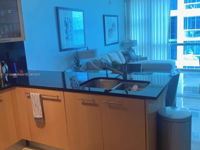 Продажа квартиры #1102 (door 1111) - фото 2353556