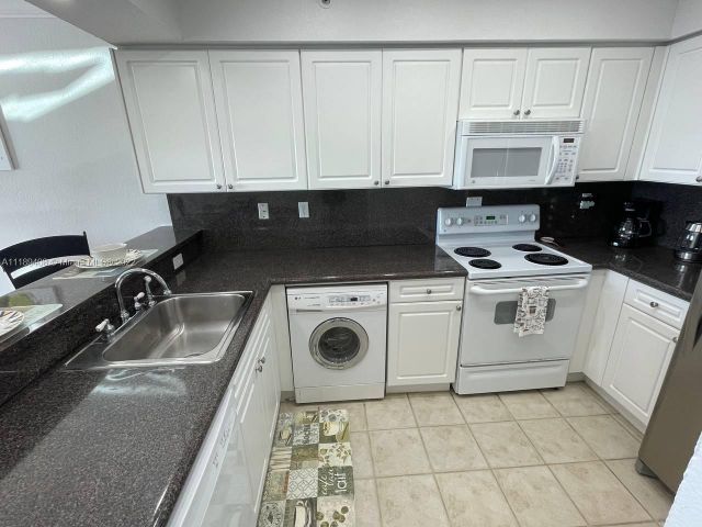 Квартира в аренду номер1227 (AVAILABLE JULY) - фото 7476906