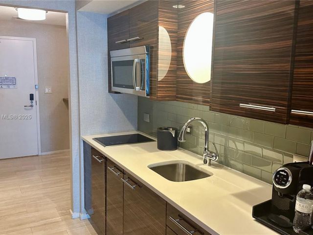 Продажа квартиры #H1510 - фото 7458259