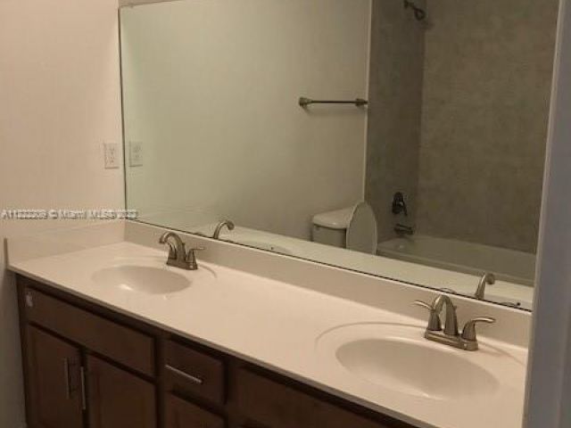 Продажа дома по адресу 317 NE 194th Ln 317 - фото 5845612