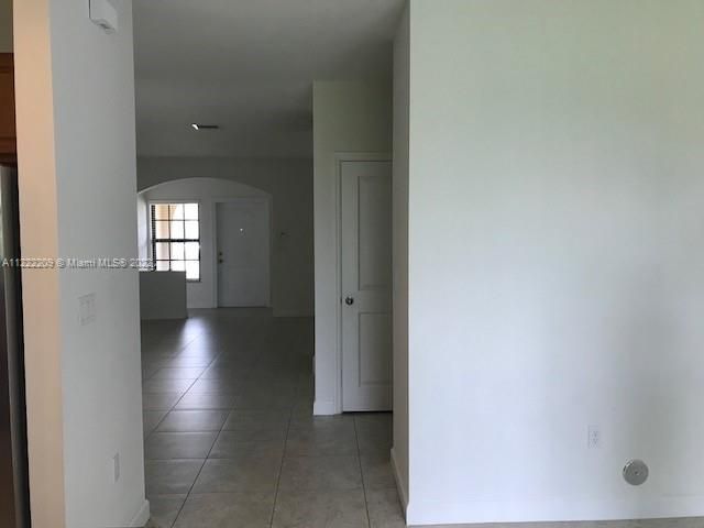 Продажа дома по адресу 317 NE 194th Ln 317 - фото 5845614