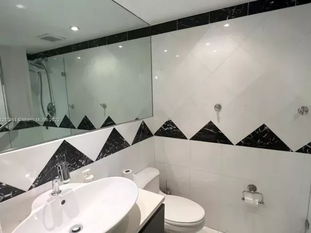 Квартира в аренду номер725 - фото 2882699