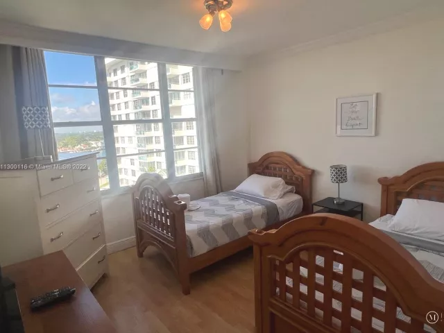 Продажа квартиры # - фото 3258617