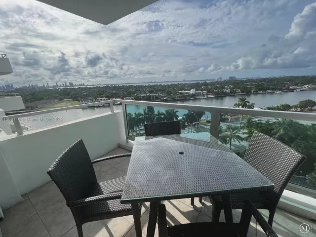 Продажа квартиры # - фото 3204266