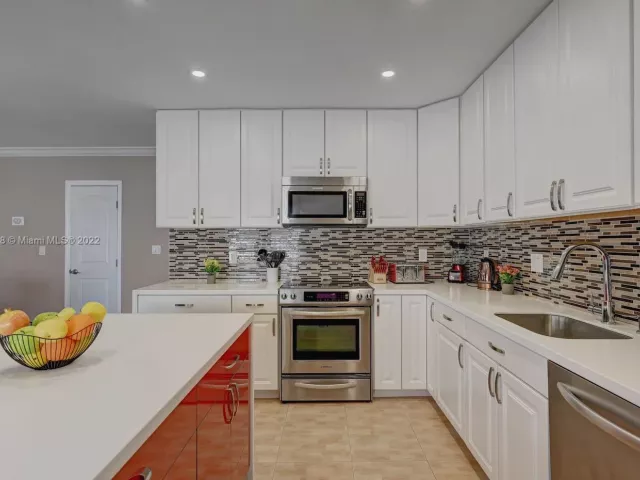 Дом в аренду по адресу 825 Harrison St - фото 3362150