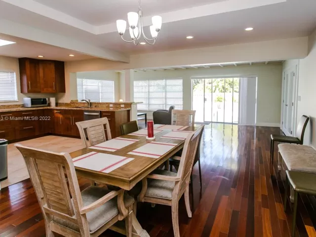 Дом в аренду по адресу 951 Washington St - фото 3362066