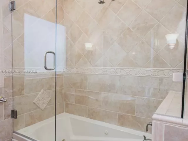 Дом в аренду по адресу 714 Harrison St - фото 3362029