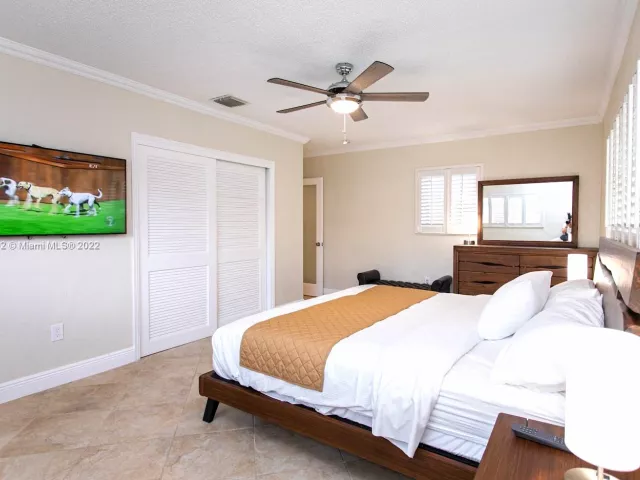 Дом в аренду по адресу 714 Harrison St - фото 3362026