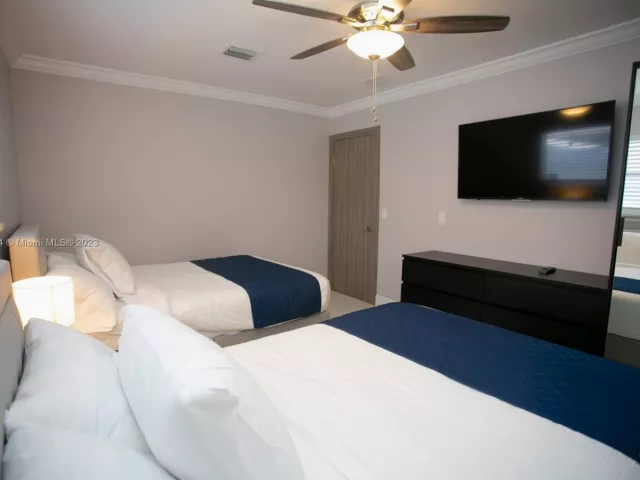 Дом в аренду по адресу 1301 Rodman St - фото 3376134