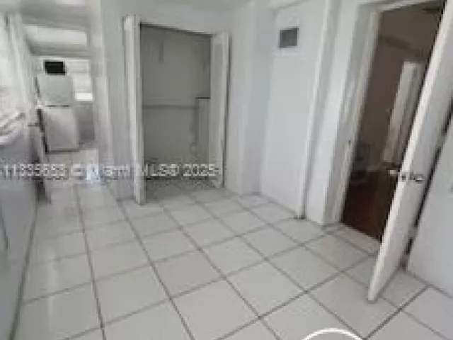 Продажа дома по адресу 2811 Indian Creek Dr - фото 5987761