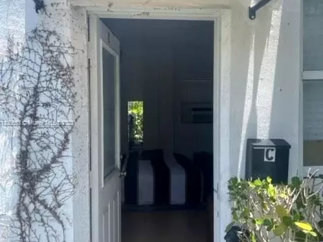 Продажа дома по адресу 2811 Indian Creek Dr - фото 3484929