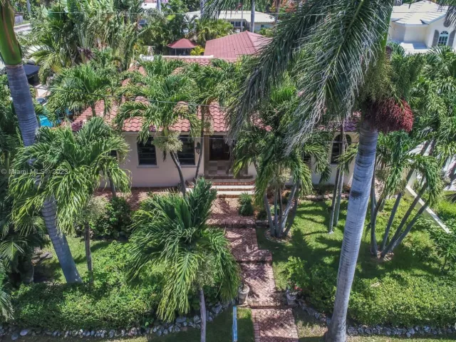 Дом в аренду по адресу 1049 N Southlake Dr - фото 3490509