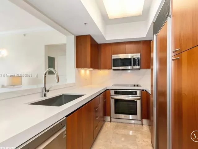 Квартира в аренду номер - фото 3528889