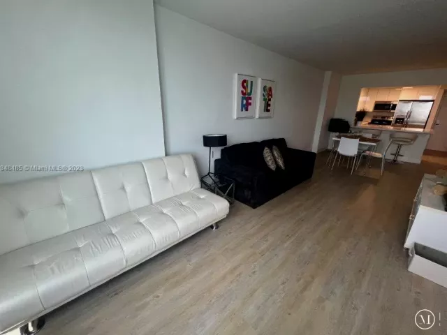 Квартира в аренду номер927 - фото 3584042