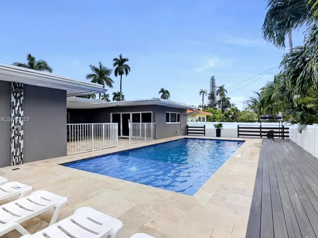 Дом в аренду по адресу 1218 Hollywood Blvd - фото 3685940