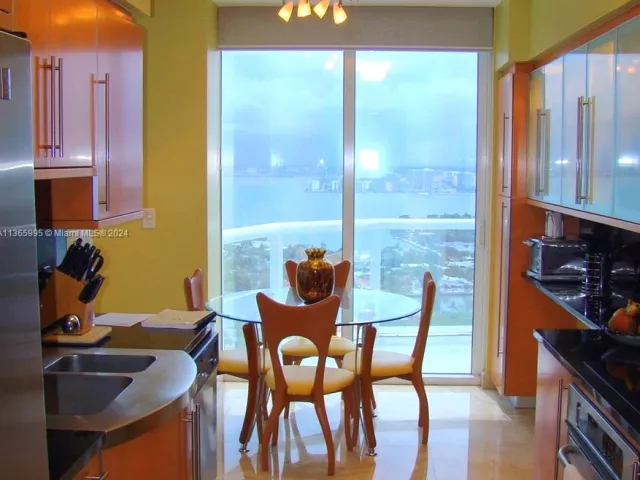 Квартира в аренду номер3407 - фото 5027853