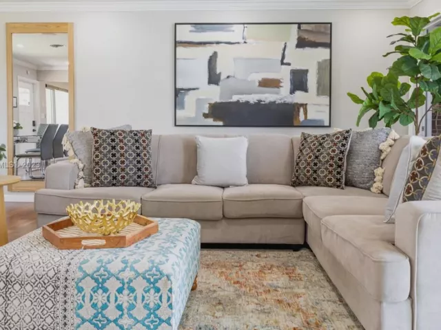 Дом в аренду по адресу 1466 NE 57th Ct - фото 3868456