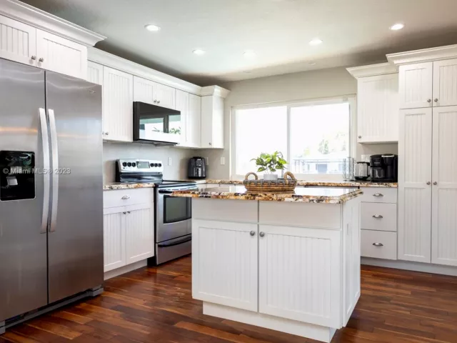 Дом в аренду по адресу 1466 NE 57th Ct - фото 3868446