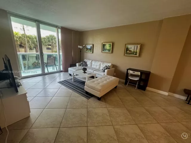 Квартира в аренду номер2J - фото 3891819