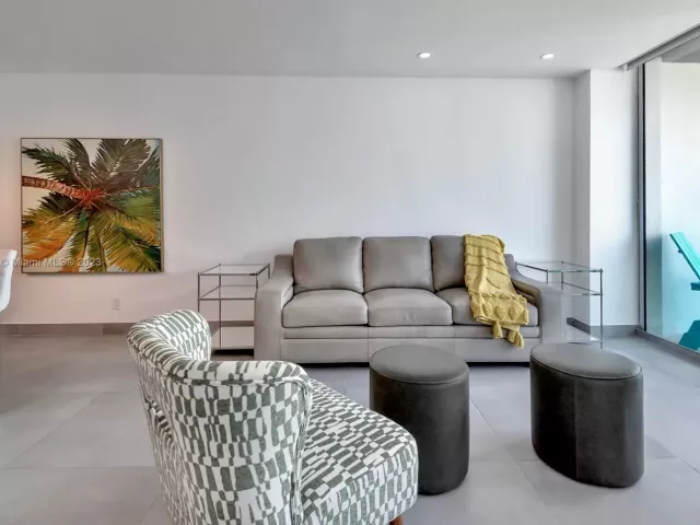 Квартира в аренду номер14H - фото 3952004