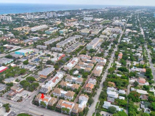 Продажа дома по адресу 147 N Cannery Row Circle - фото 4040697