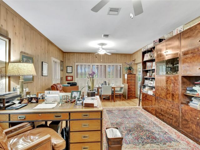 Продажа дома по адресу 4716 University Dr - фото 6270950