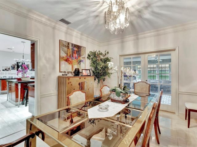 Продажа дома по адресу 4716 University Dr - фото 6270957