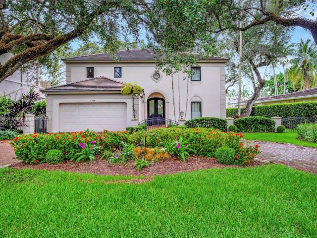 Продажа дома по адресу 4716 University Dr - фото 6270962