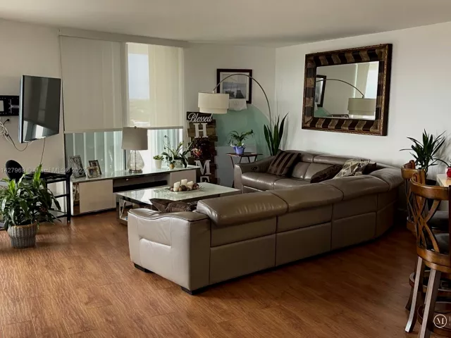 Продажа квартиры #1523 - фото 4207302