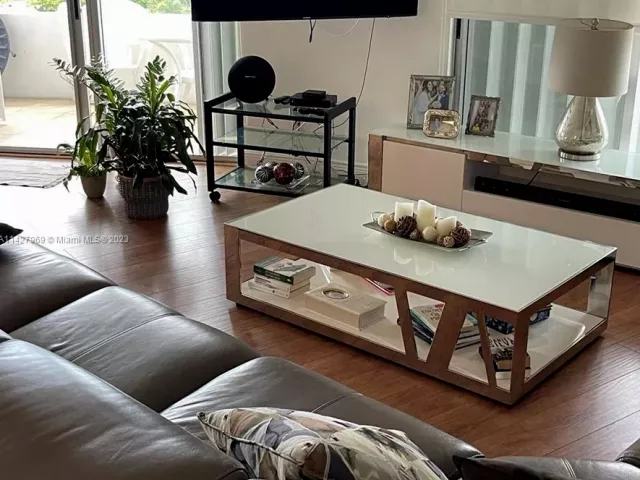 Продажа квартиры #1523 - фото 4207303