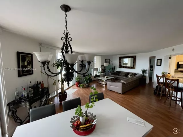 Продажа квартиры #1523 - фото 4207298