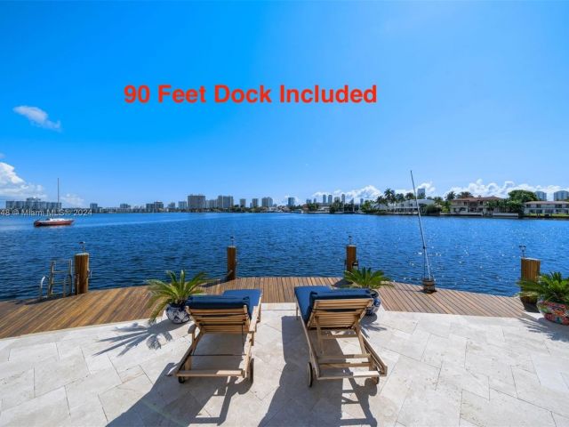 Продажа дома по адресу 2785 NE 165th Ter 90 Feet Dock - фото 4945762