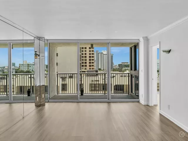 Продажа квартиры #706 - фото 6517433