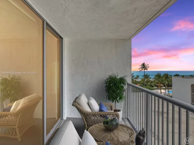 Продажа квартиры #706 - фото 6517429