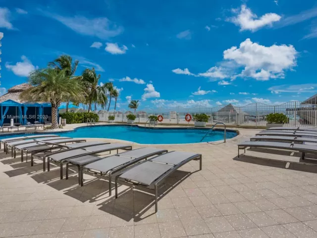 Квартира в аренду номер2501 - фото 4502411