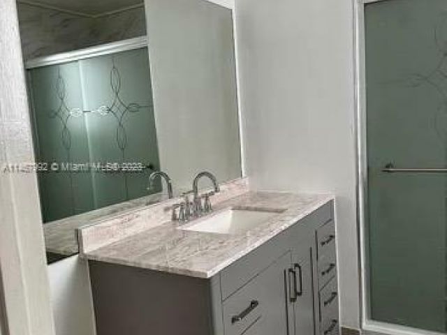 Продажа дома по адресу 12686 NW 11th St - фото 4503560