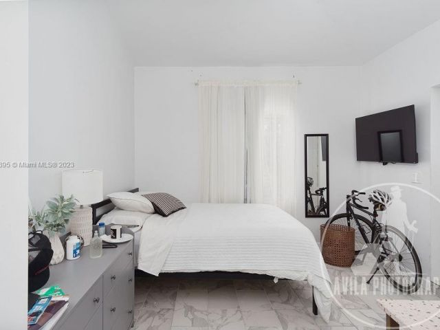 Продажа дома по адресу 425 NW 122nd St - фото 4637357