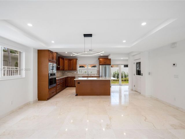 Продажа дома по адресу 1807 N Fort Lauderdale Beach Blvd - фото 4681659