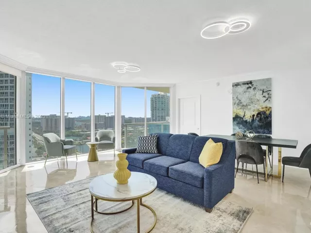 Квартира в аренду номер1908 - фото 4698951