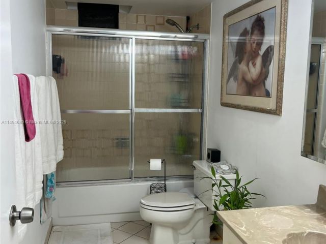 Продажа квартиры # - фото 7432897