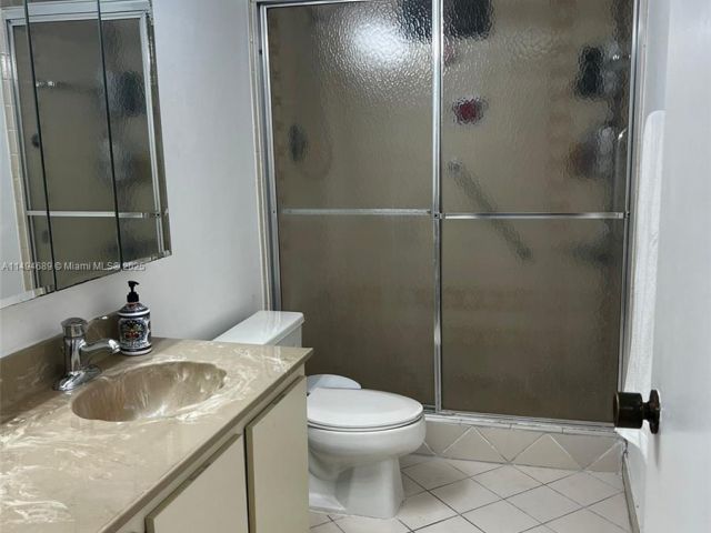 Продажа квартиры # - фото 7432901