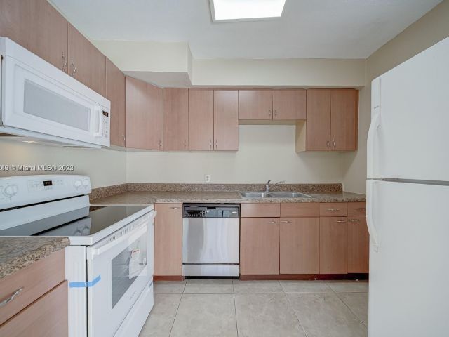 Продажа дома по адресу 442 NW 100th St - фото 4724261