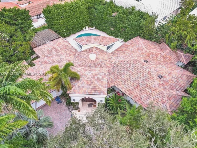Продажа дома по адресу 61 Camden Ct - фото 7980485