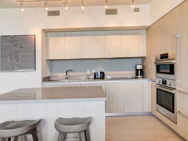 Продажа квартиры #R2106 - фото 4763129