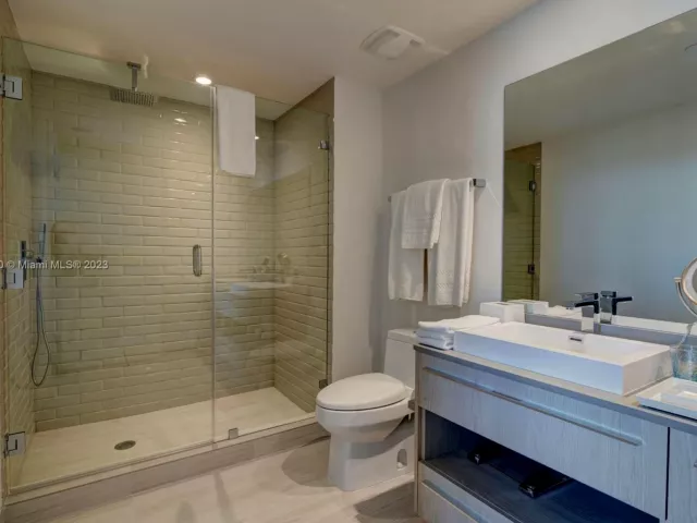 Продажа квартиры #R2106 - фото 4763119