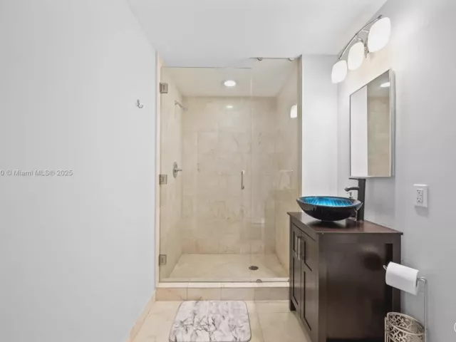 Квартира в аренду номер4106 - фото 6407872