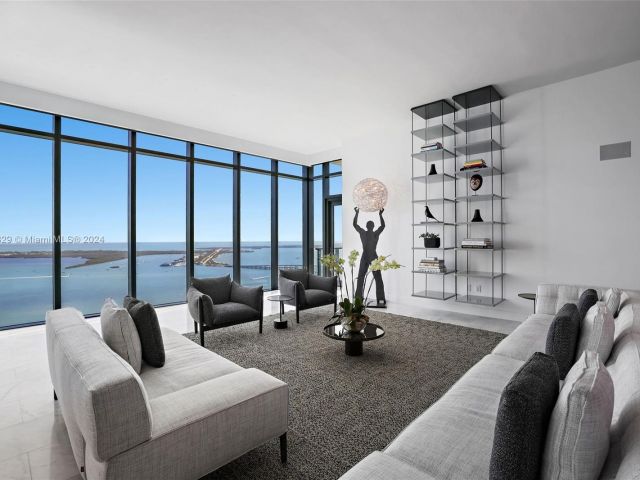 Продажа квартиры #4902 - фото 7293737